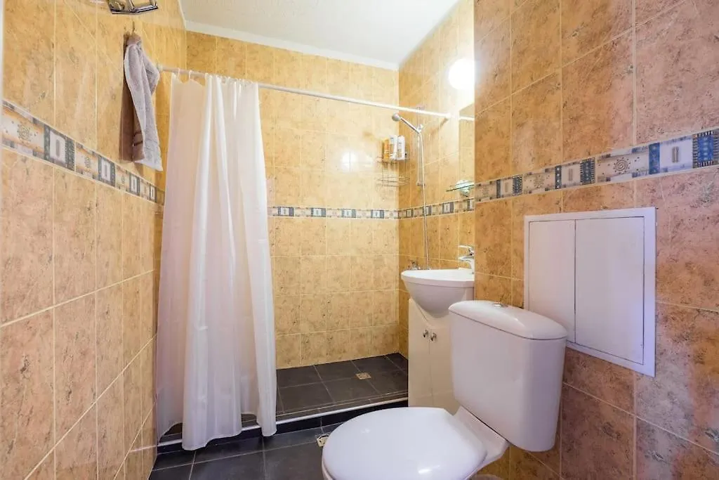 Beautiful Flat In Central Location By Flat Mаnager Sofia 0*,  Bulgarije